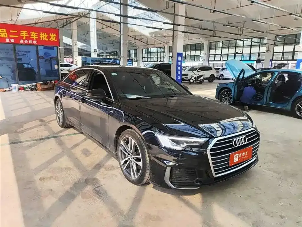 Audi A6L 2022 из CN, фото 6