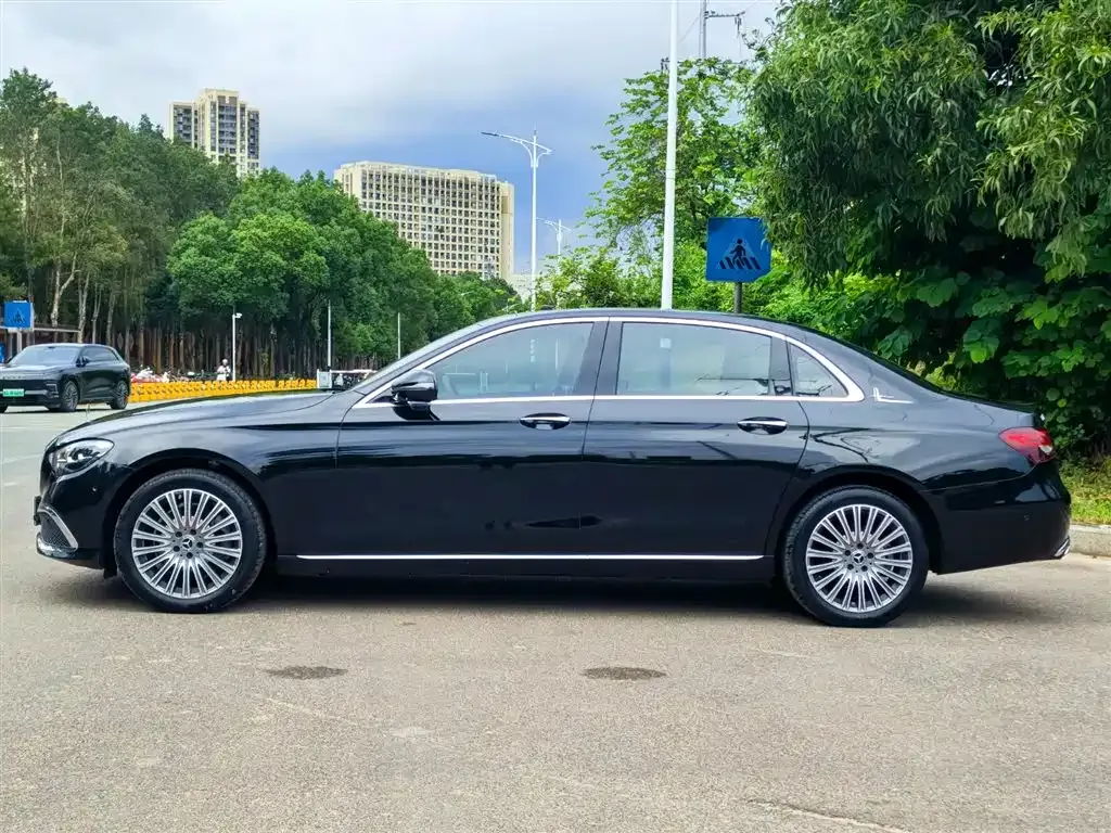 Mercedes-Benz E-Class 2022 из CN, фото 4