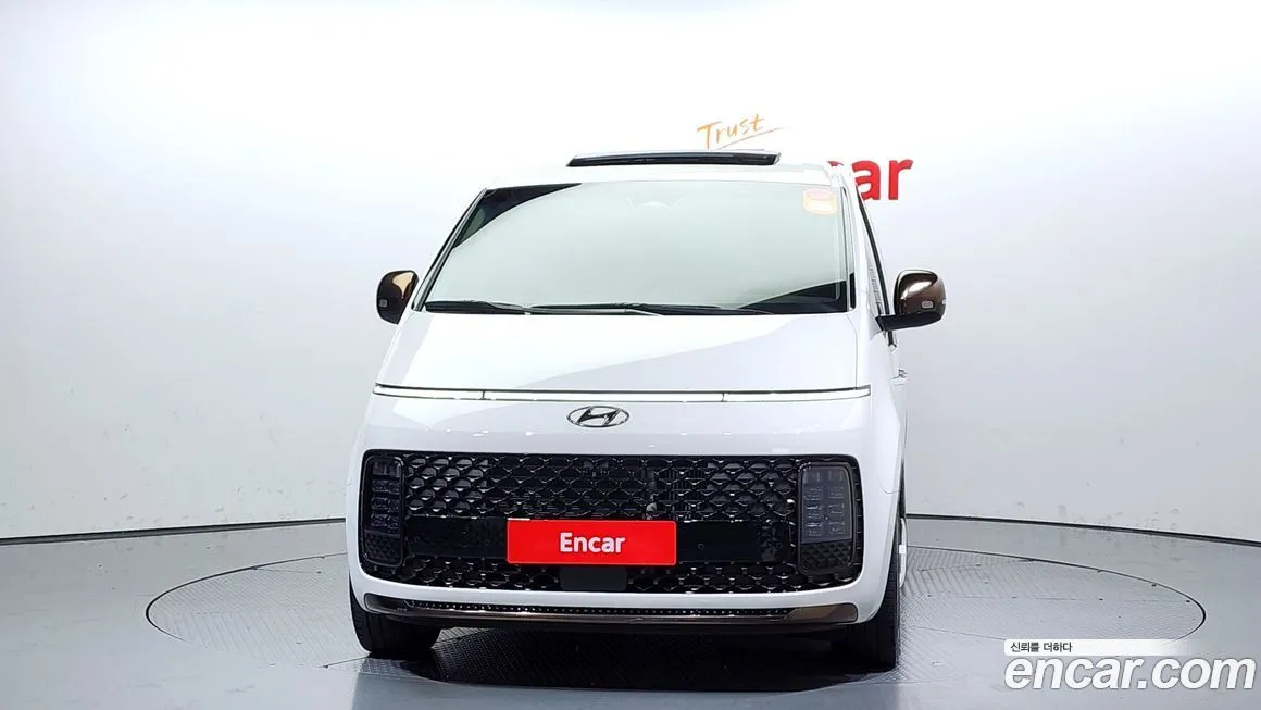 Hyundai Staria — фото 3