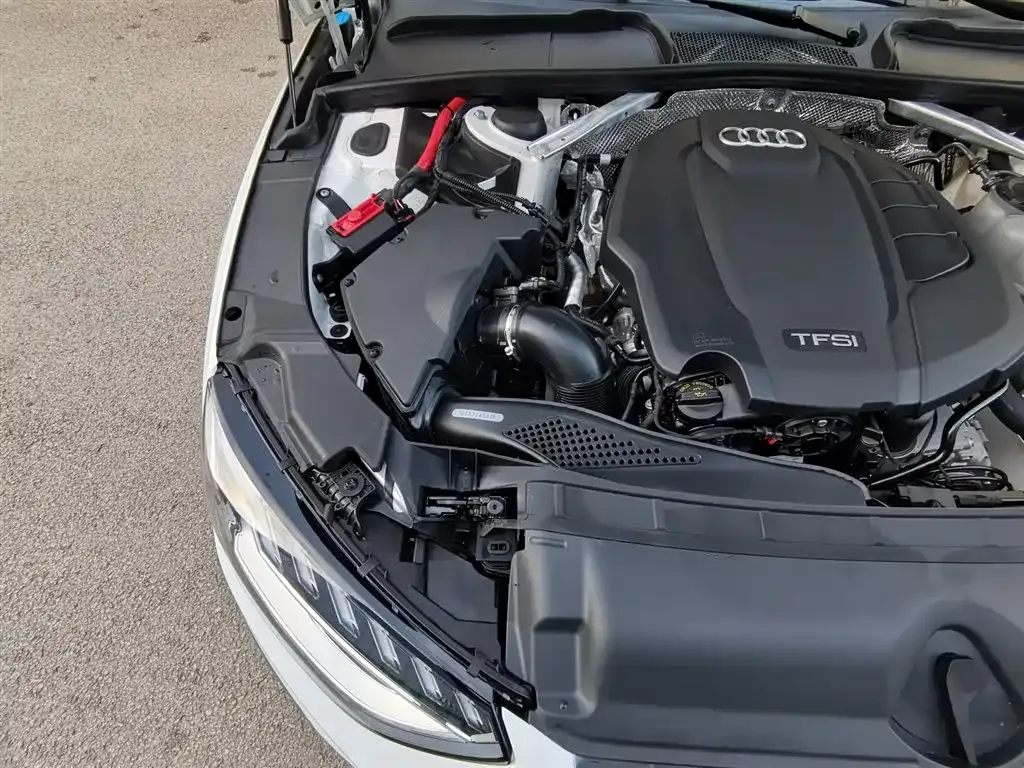 Audi A4L 2021 из CN, фото 7