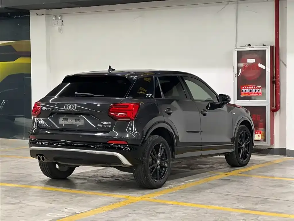 Audi Q2L 2021 из CN, фото 5