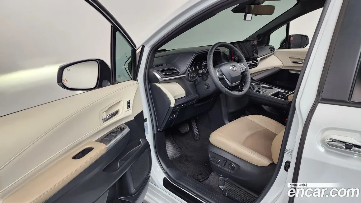 Toyota Sienna 2023 из KR, фото 10