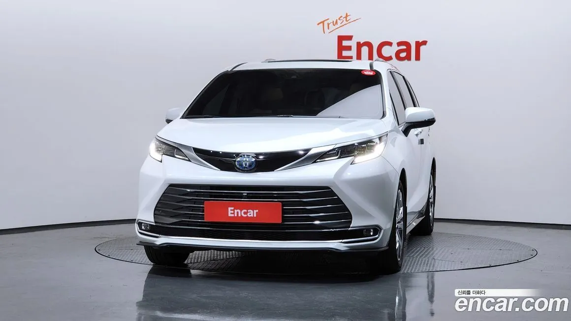 Toyota Sienna 2023 из KR, фото 3