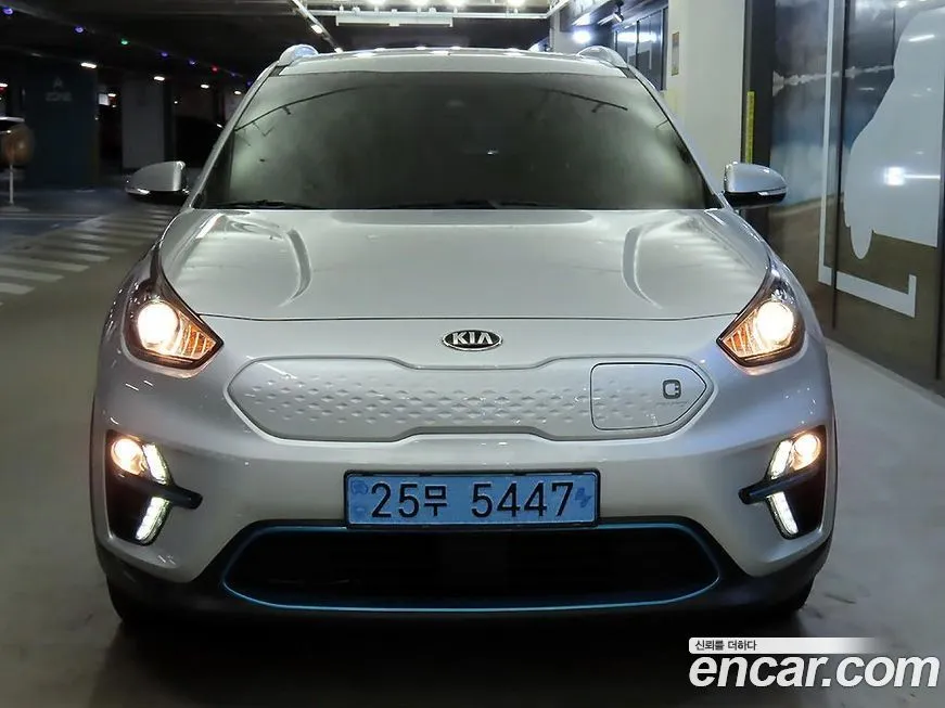 Kia Niro 2021 из KR, фото 2