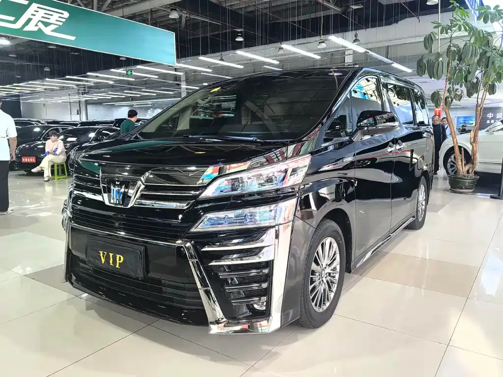 Toyota Vellfire 2022 из CN, фото 1