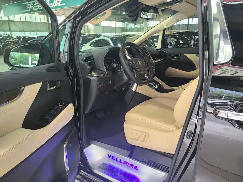 Toyota Vellfire 2022 из CN, фото 5