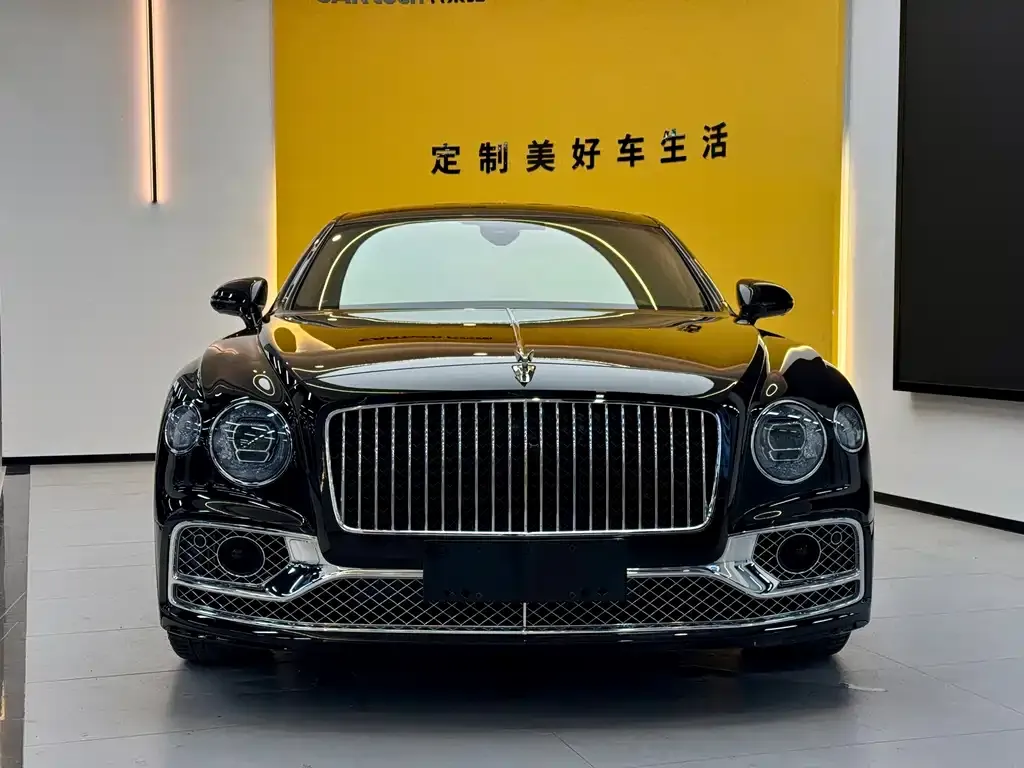 Bentley Flying Spur PHEV 2023 из CN, фото 2
