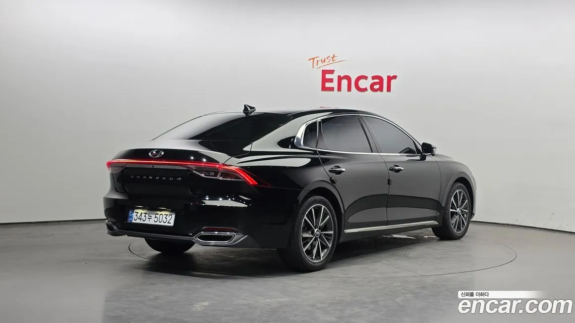 Hyundai Grandeur 2022 из KR, фото 2