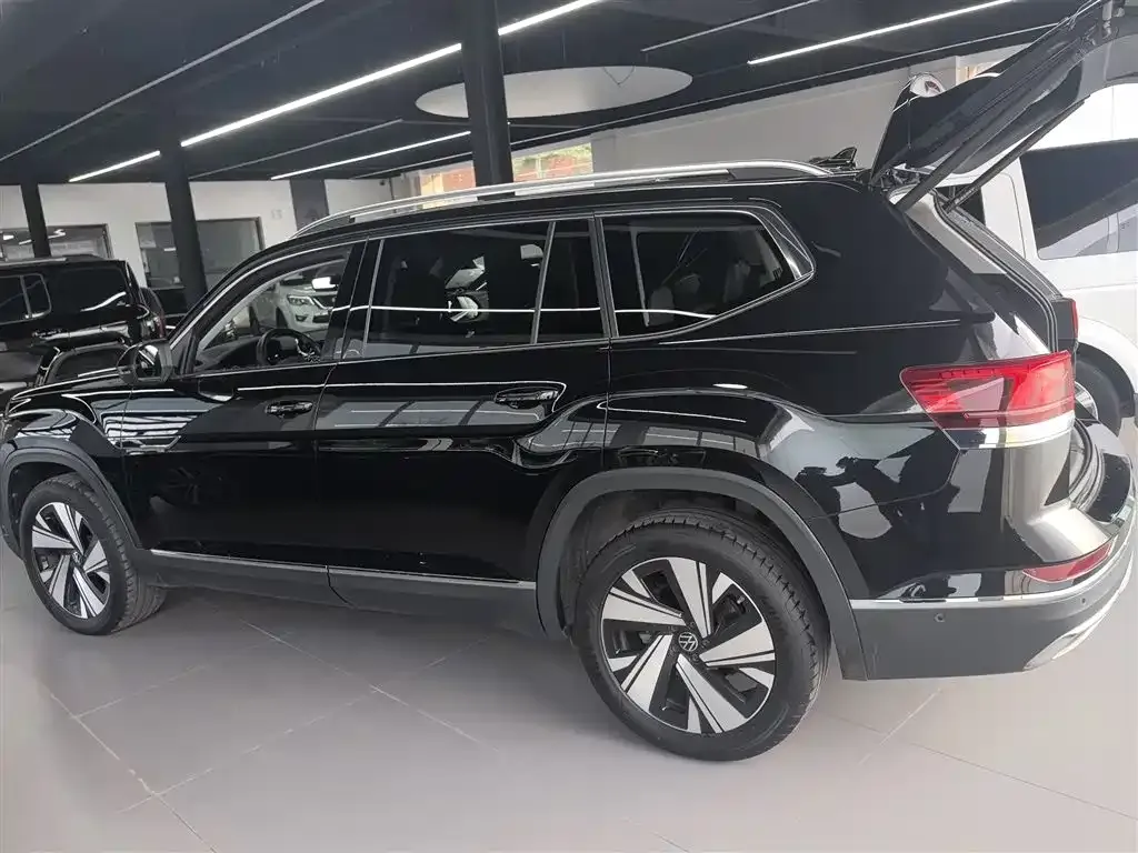 Volkswagen Teramont 2024 из CN, фото 5