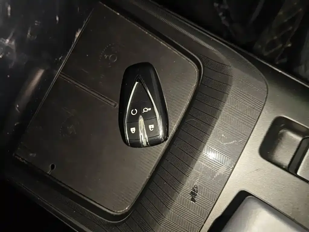 Changan Eado 2024 из CN, фото 9