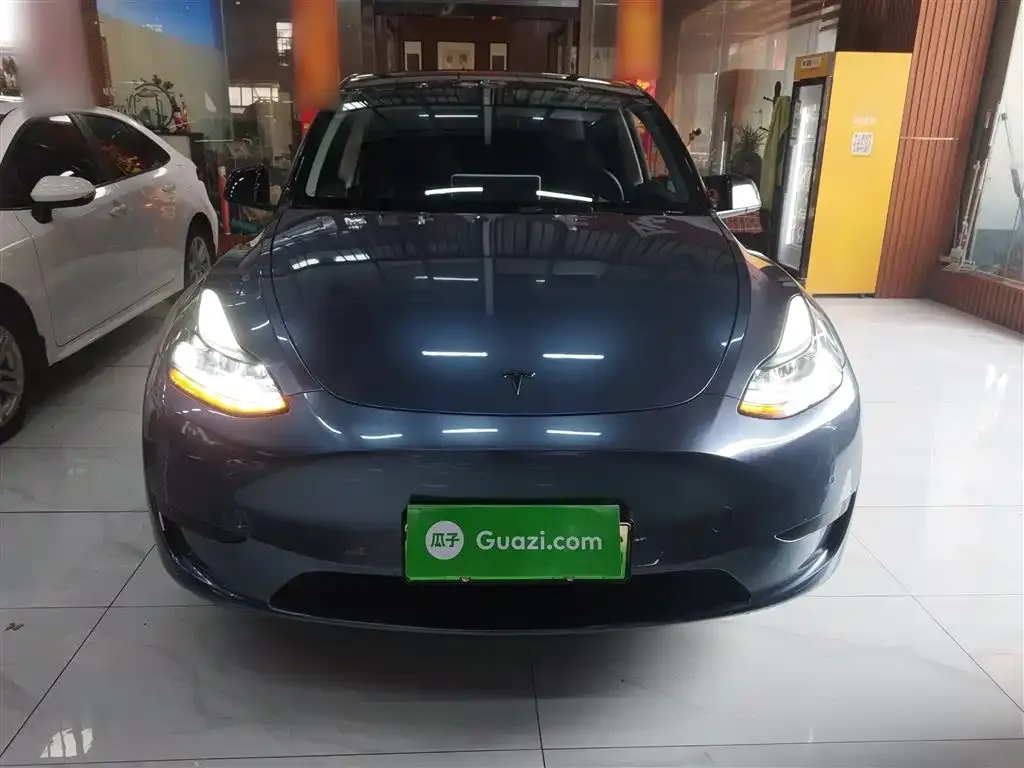 Tesla Model Y 2024 из CN, фото 3