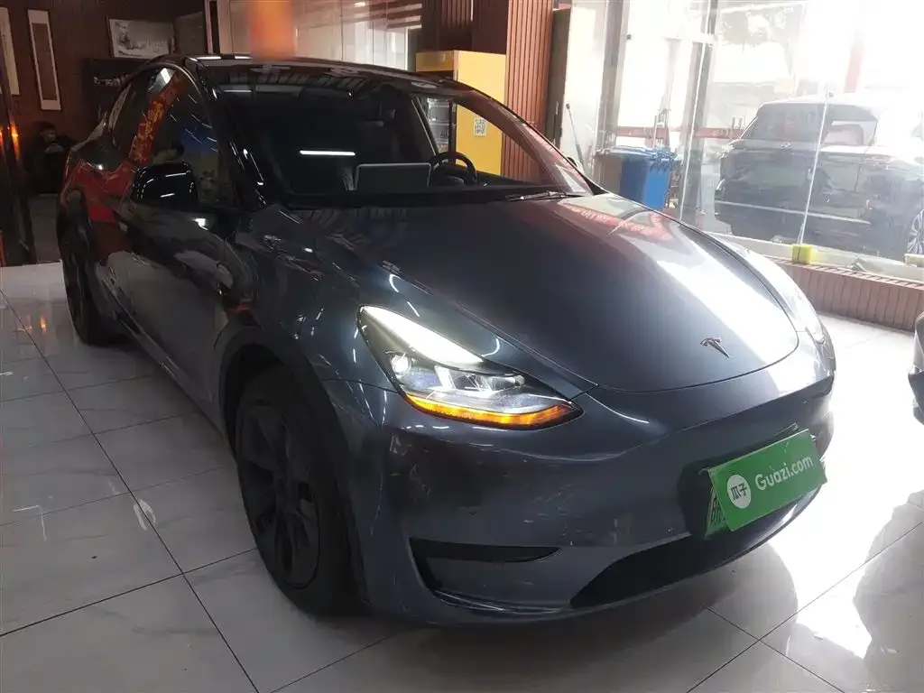 Tesla Model Y 2024 из CN, фото 4