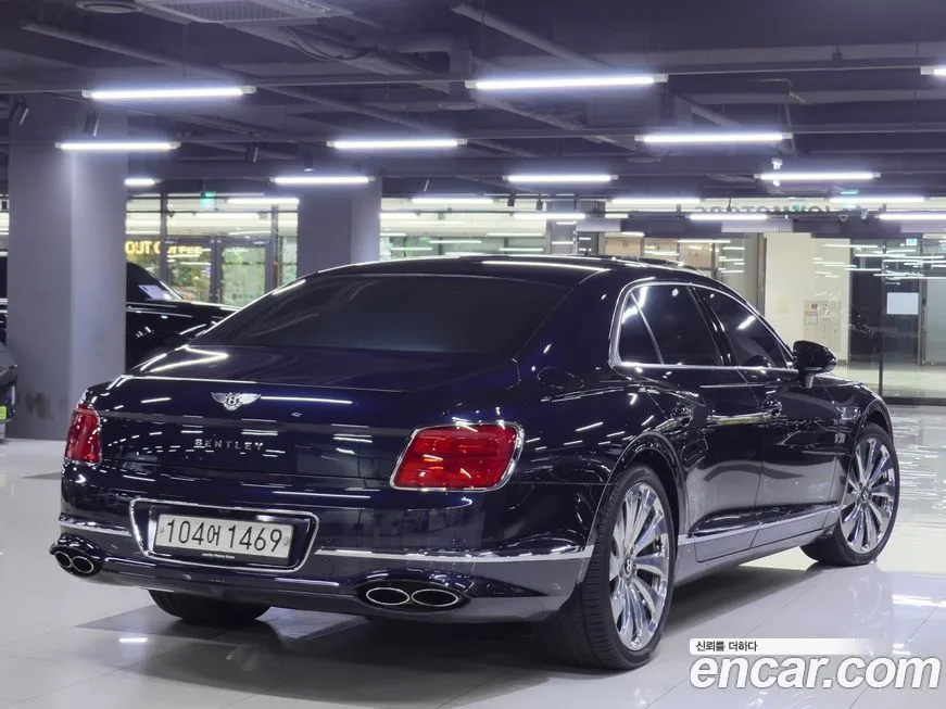 Bentley Flying Spur 2021 из KR, фото 3