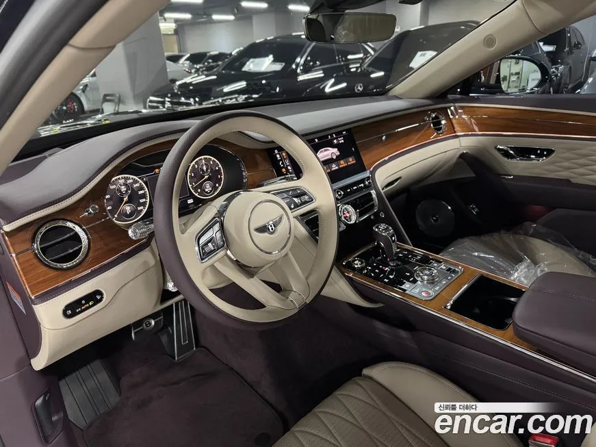 Bentley Flying Spur 2021 из KR, фото 5