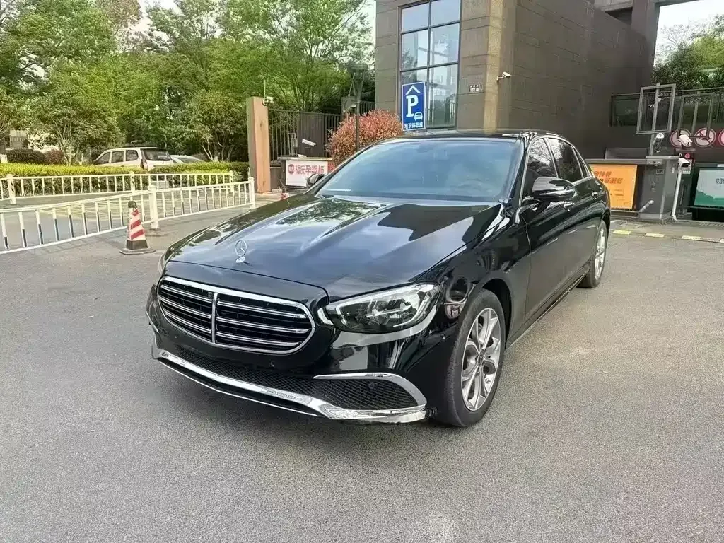 Mercedes-Benz E-Class 2023 из CN, фото 1