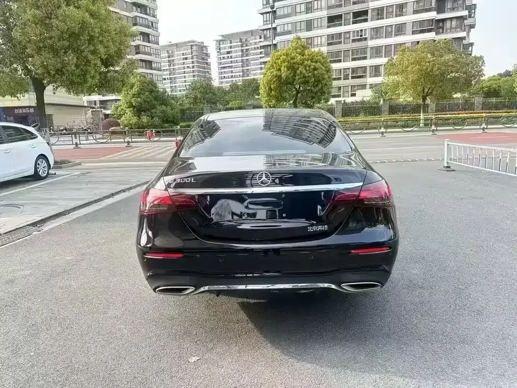 Mercedes-Benz E-Class 2023 из CN, фото 5