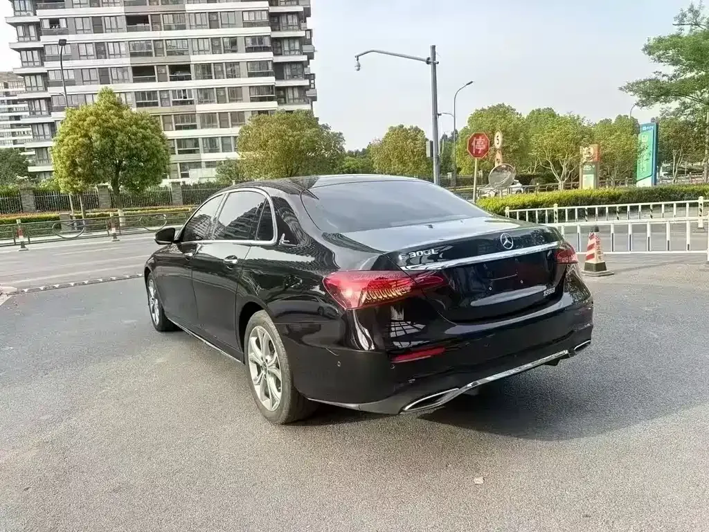 Mercedes-Benz E-Class 2023 из CN, фото 6