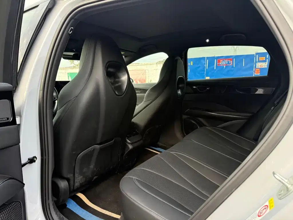 BYD Seal — фото 6
