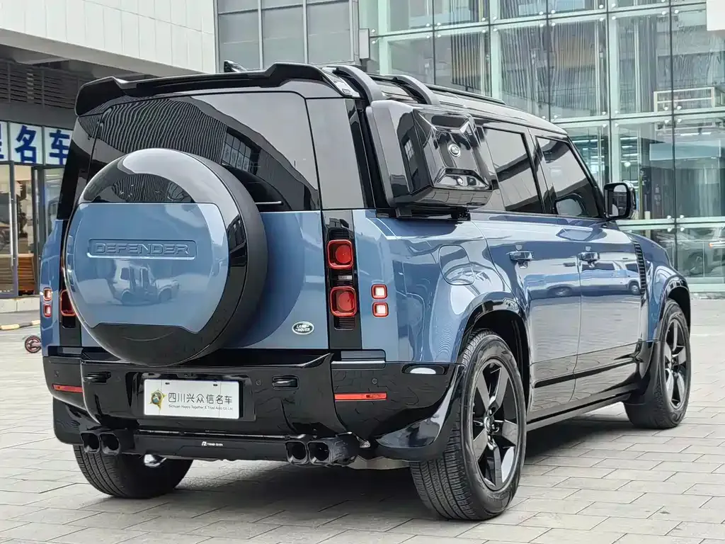 Land Rover Defender — фото 7
