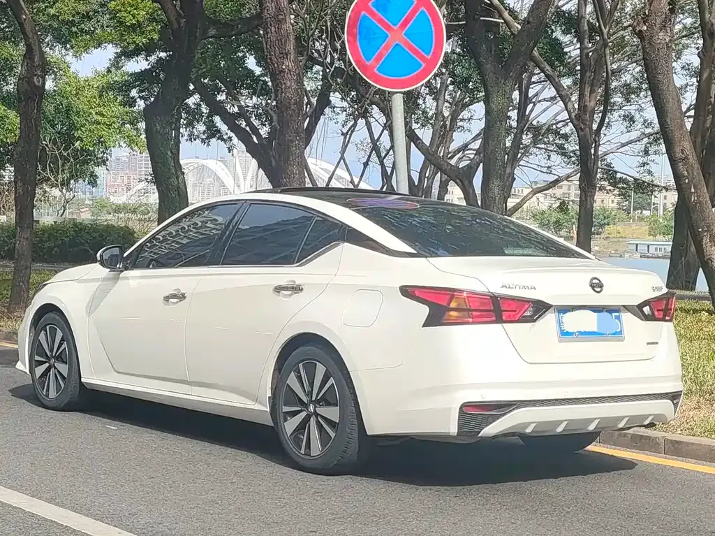 Nissan Teana — фото 3