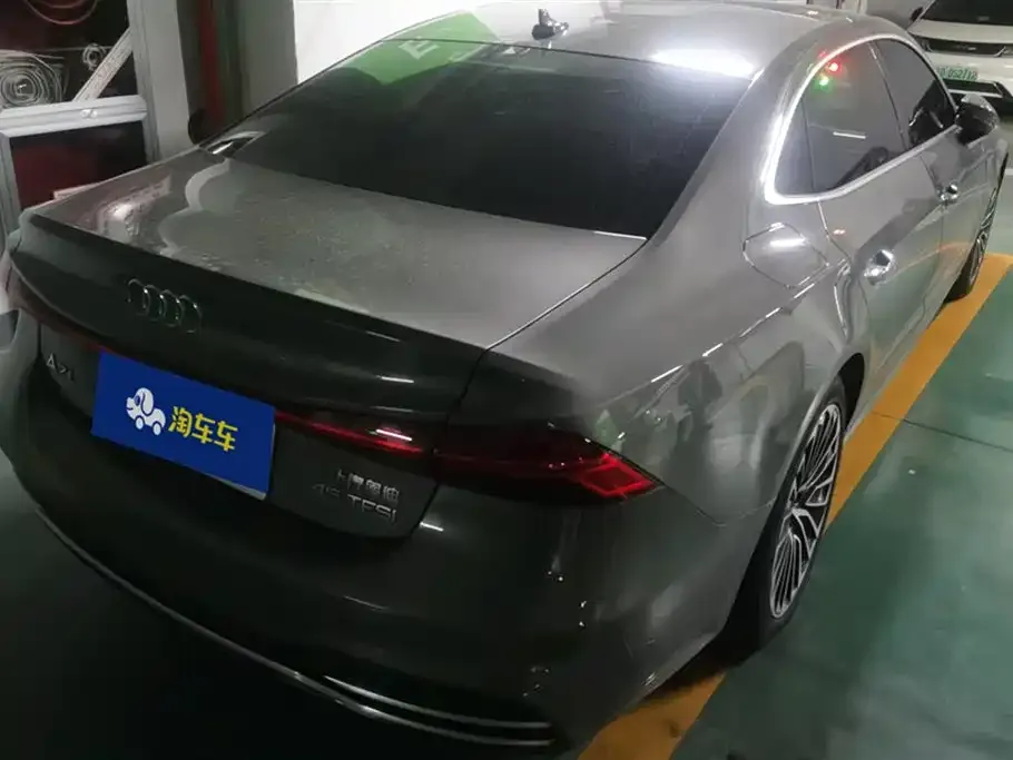 Audi A7L 2024 из CN, фото 3