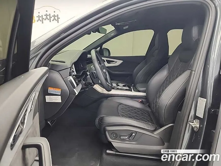 Audi Q7 2022 из KR, фото 10