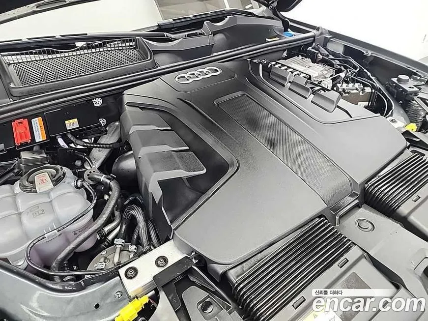 Audi Q7 2022 из KR, фото 4