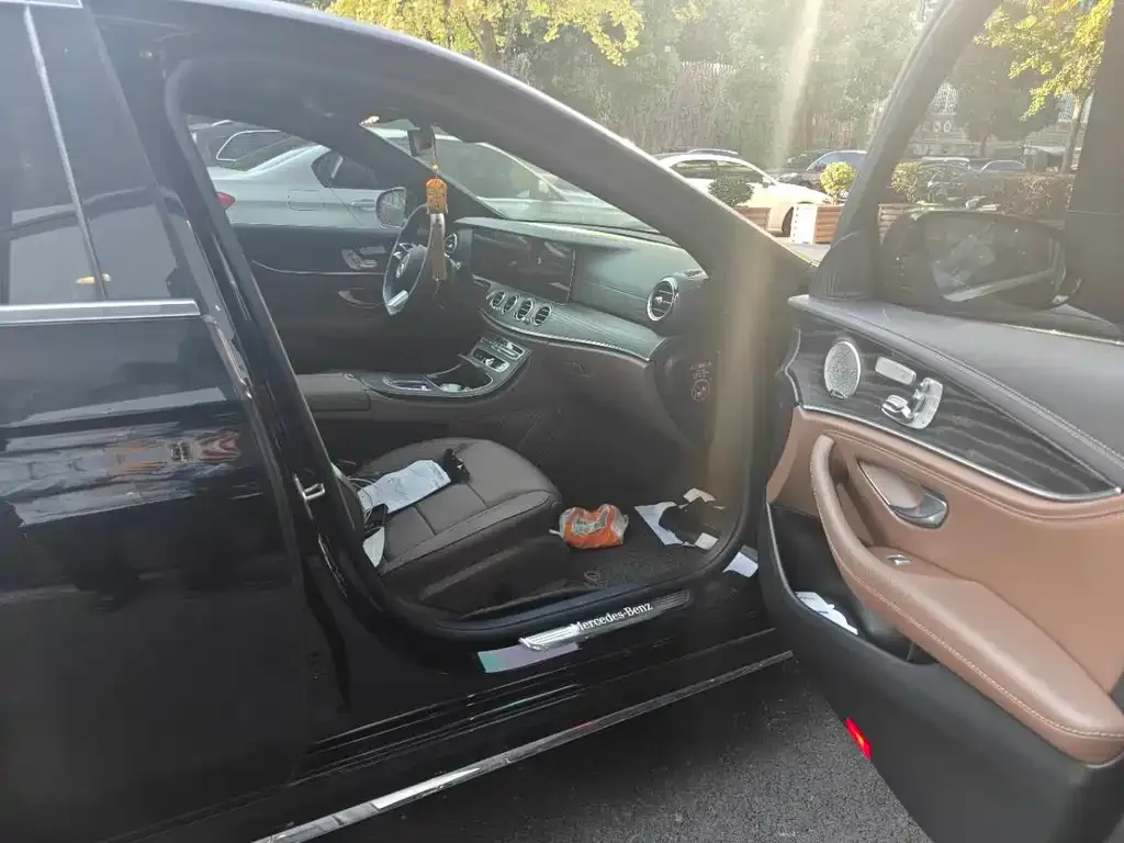 Mercedes-Benz E-Class 2022 из CN, фото 10