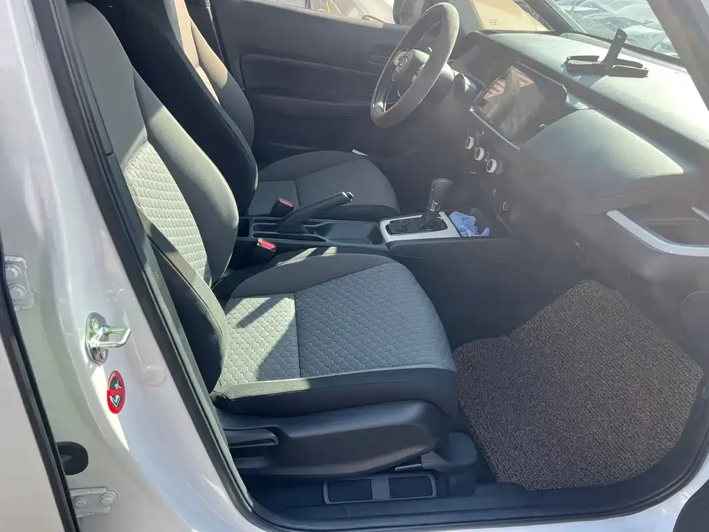 Honda Fit — фото 6