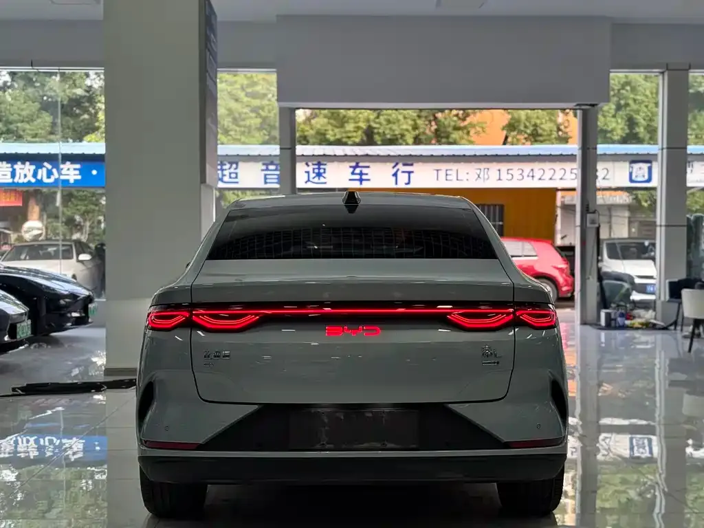 BYD Qin L — фото 4