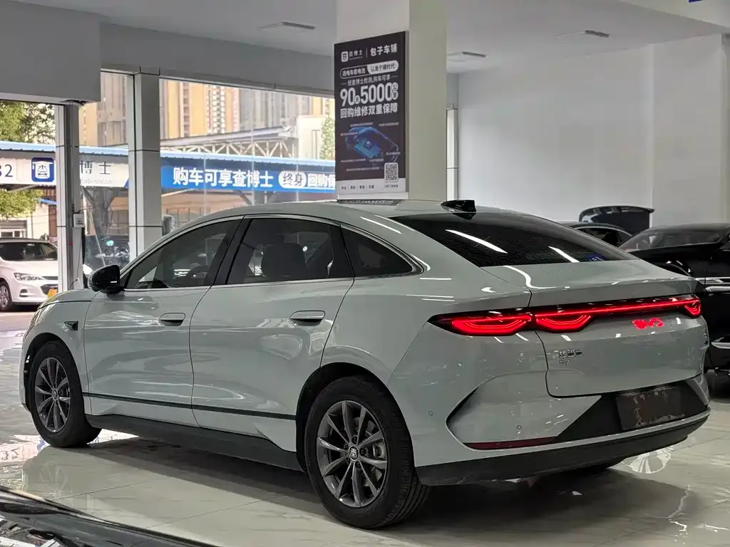 BYD Qin L — фото 5
