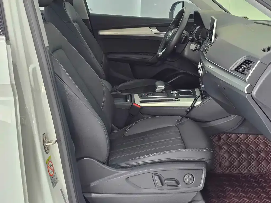 Audi Q5L 2021 из CN, фото 10
