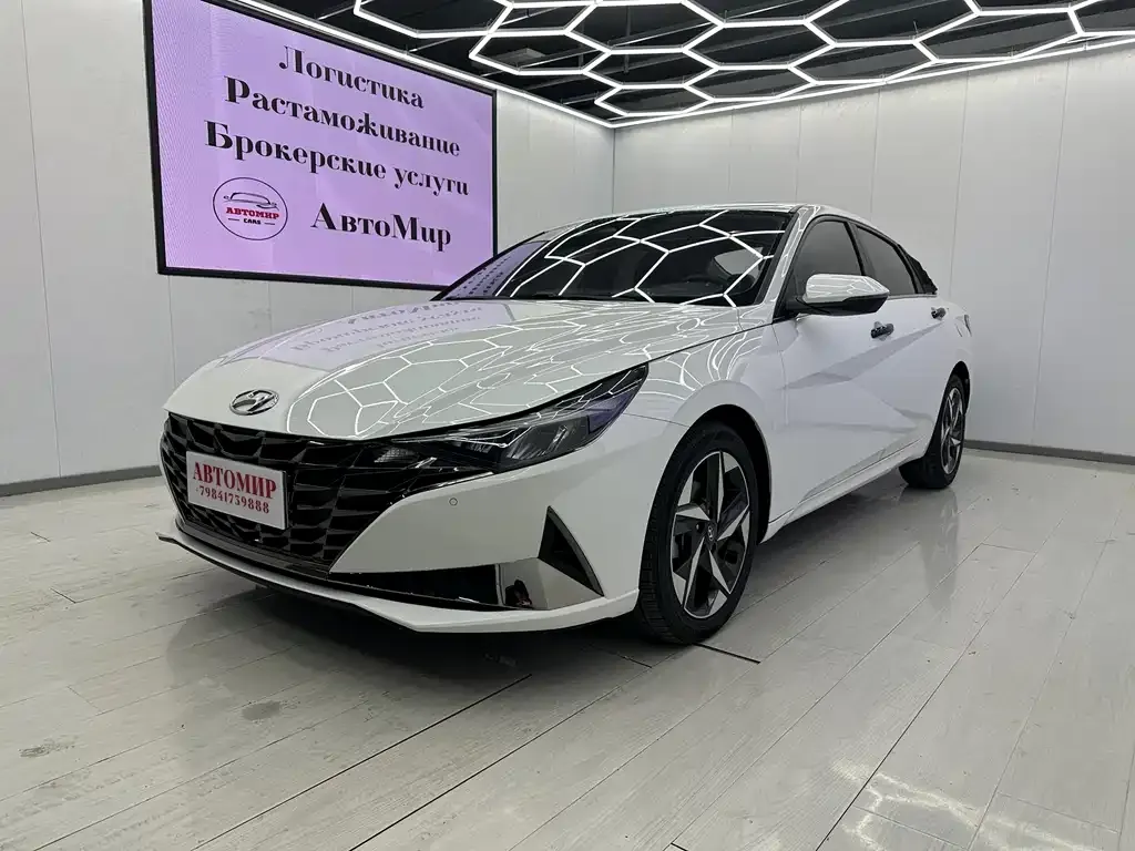 Hyundai Elantra 2022 из CN, фото 1