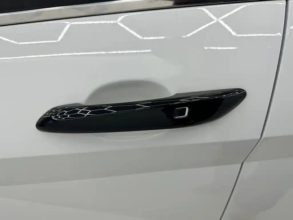Hyundai Elantra 2022 из CN, фото 10