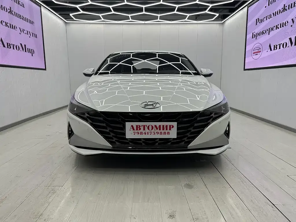 Hyundai Elantra 2022 из CN, фото 2