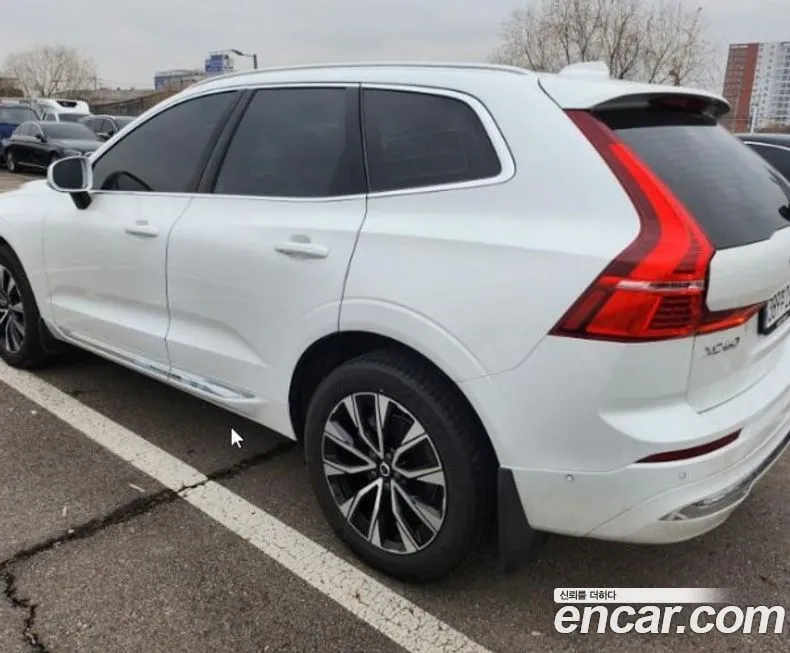 Volvo XC60 2024 из KR, фото 2