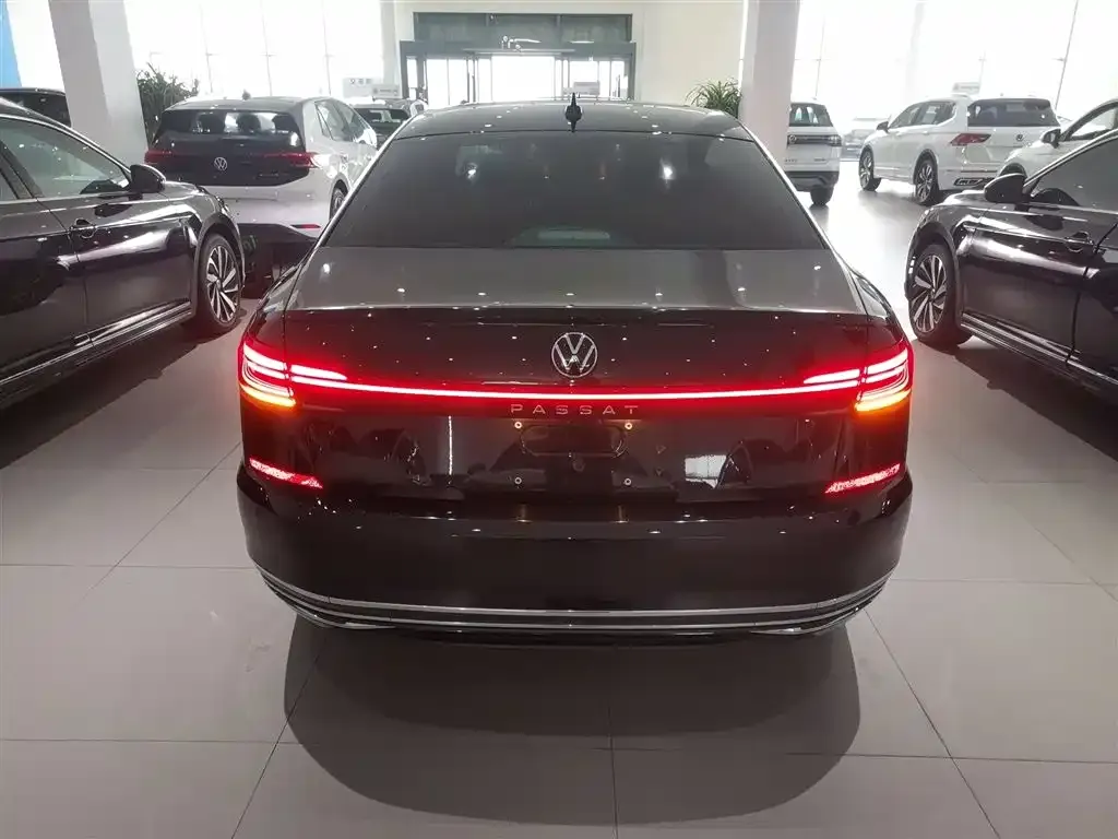 Volkswagen Passat 2024 из CN, фото 6