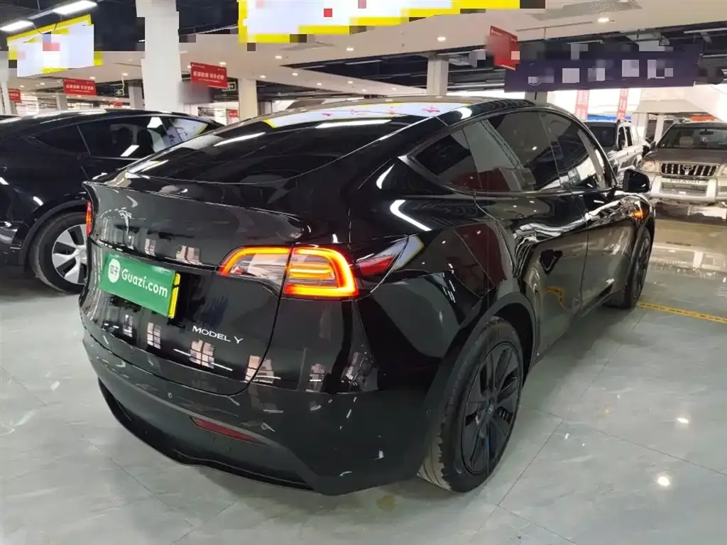 Tesla Model Y 2023 из CN, фото 7
