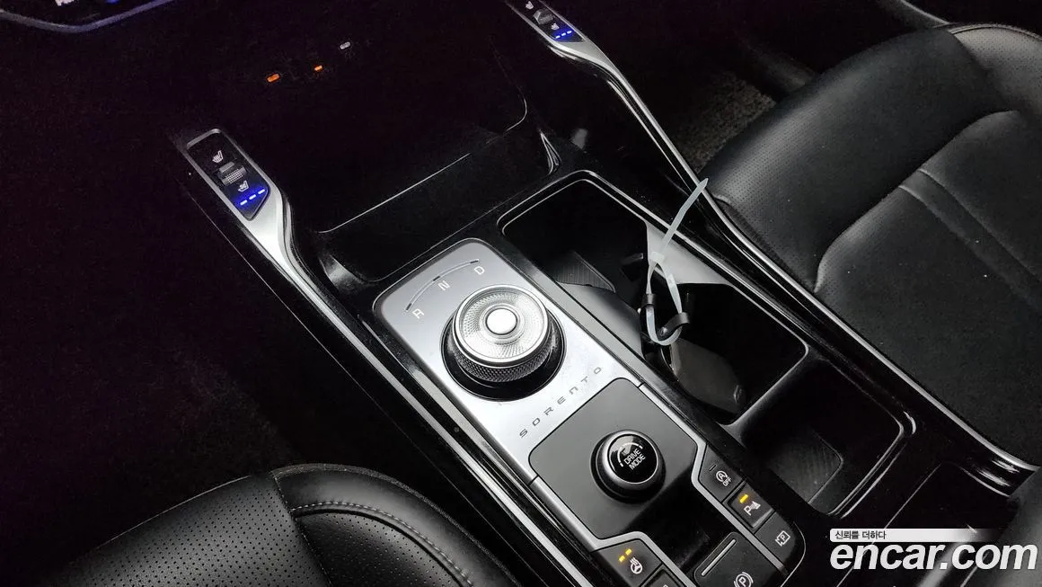 Kia Sorento — фото 9