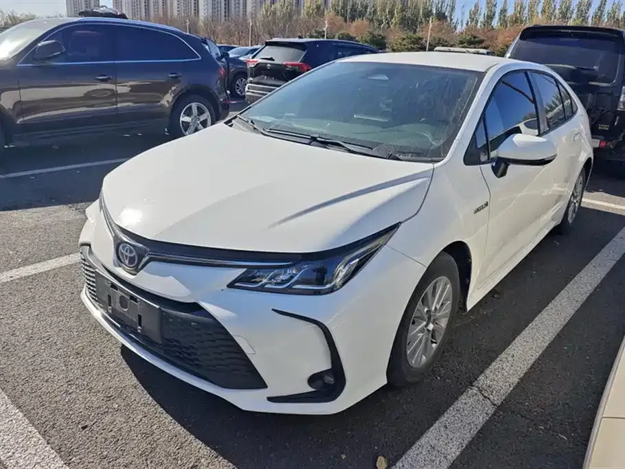 Toyota Corolla 2023 из CN, фото 1