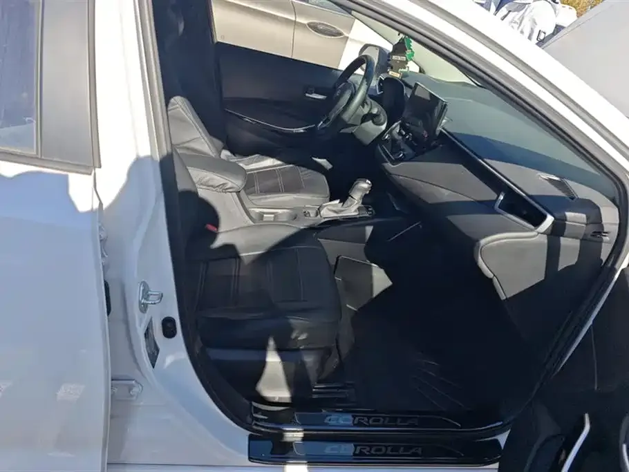 Toyota Corolla 2023 из CN, фото 8