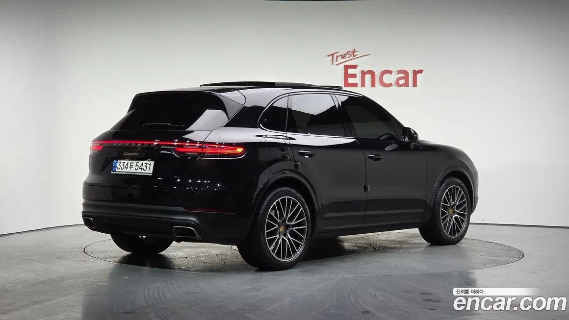 Porsche Cayenne 2021 из KR, фото 2