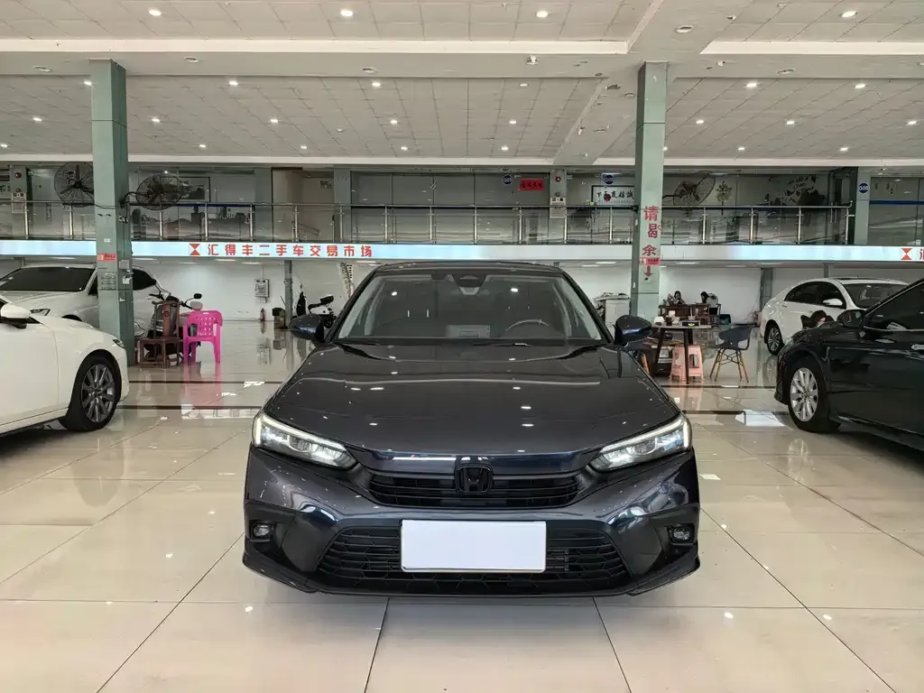 Honda Civic 2024 из CN, фото 2
