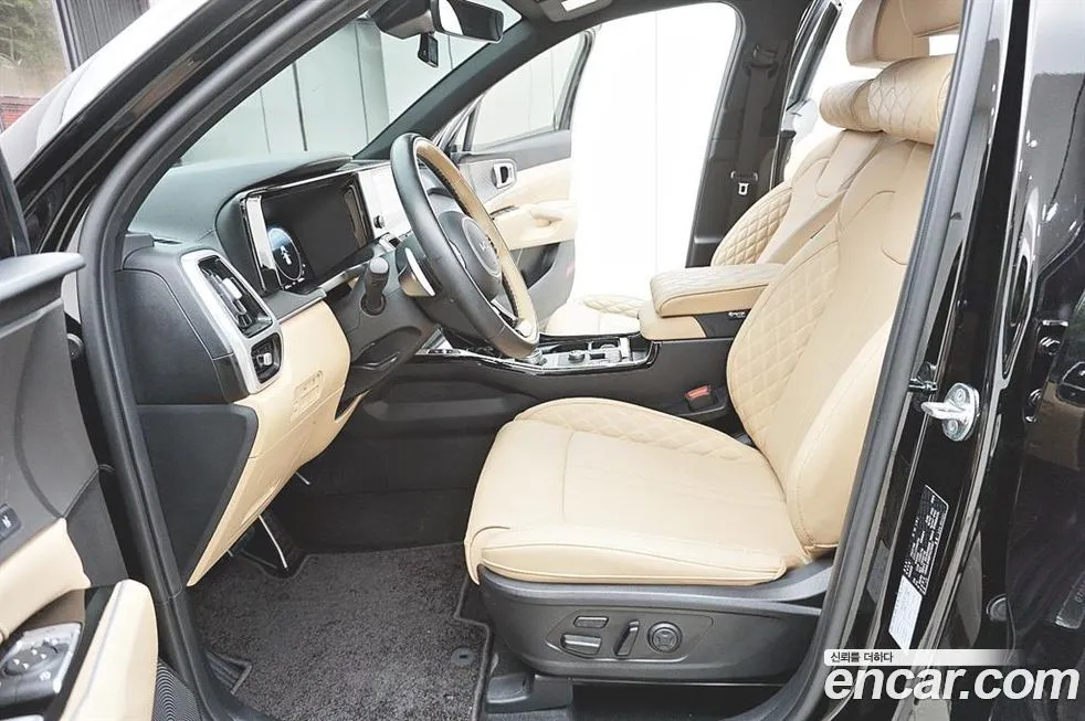 Kia Sorento — фото 6