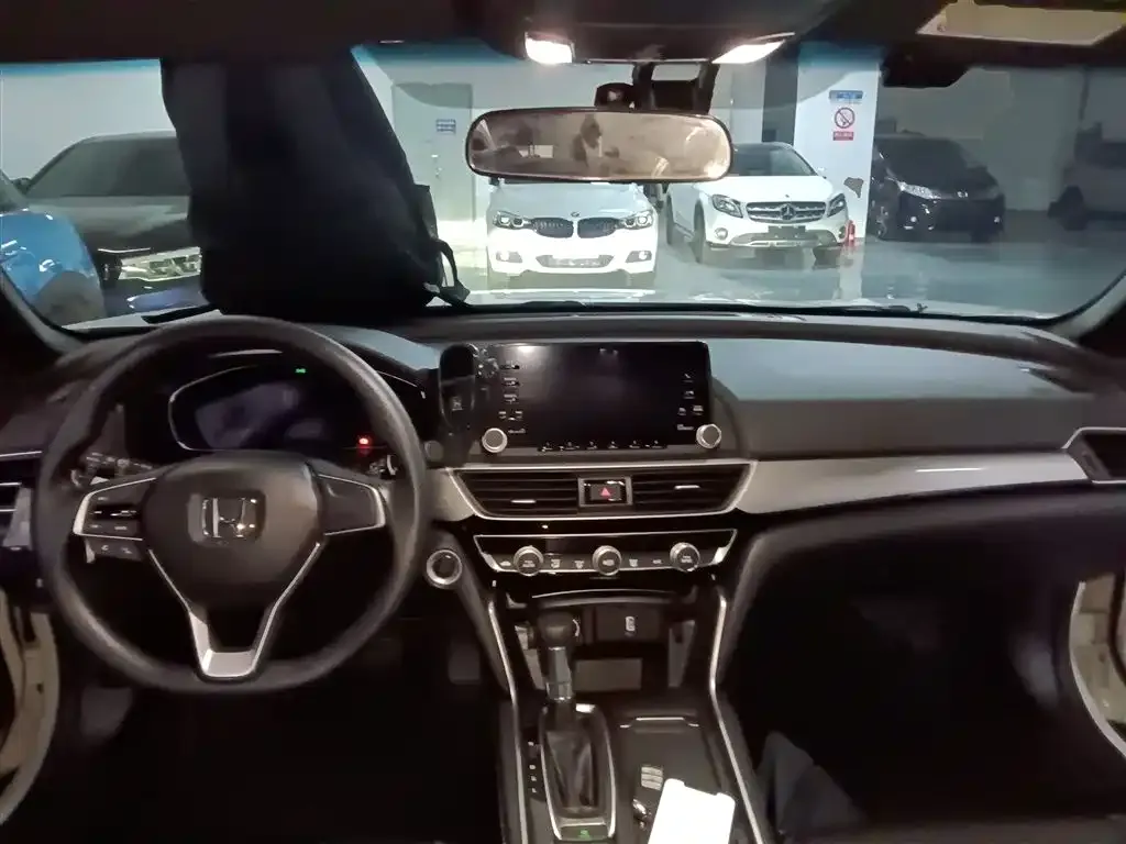 Honda Inspire — фото 10