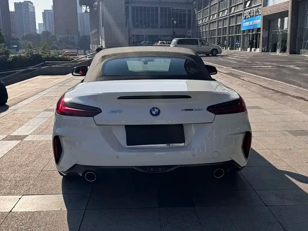 BMW Z4 2023 из CN, фото 7