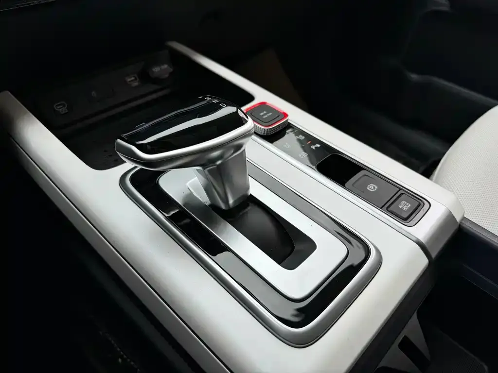 Hyundai ix35 — фото 10