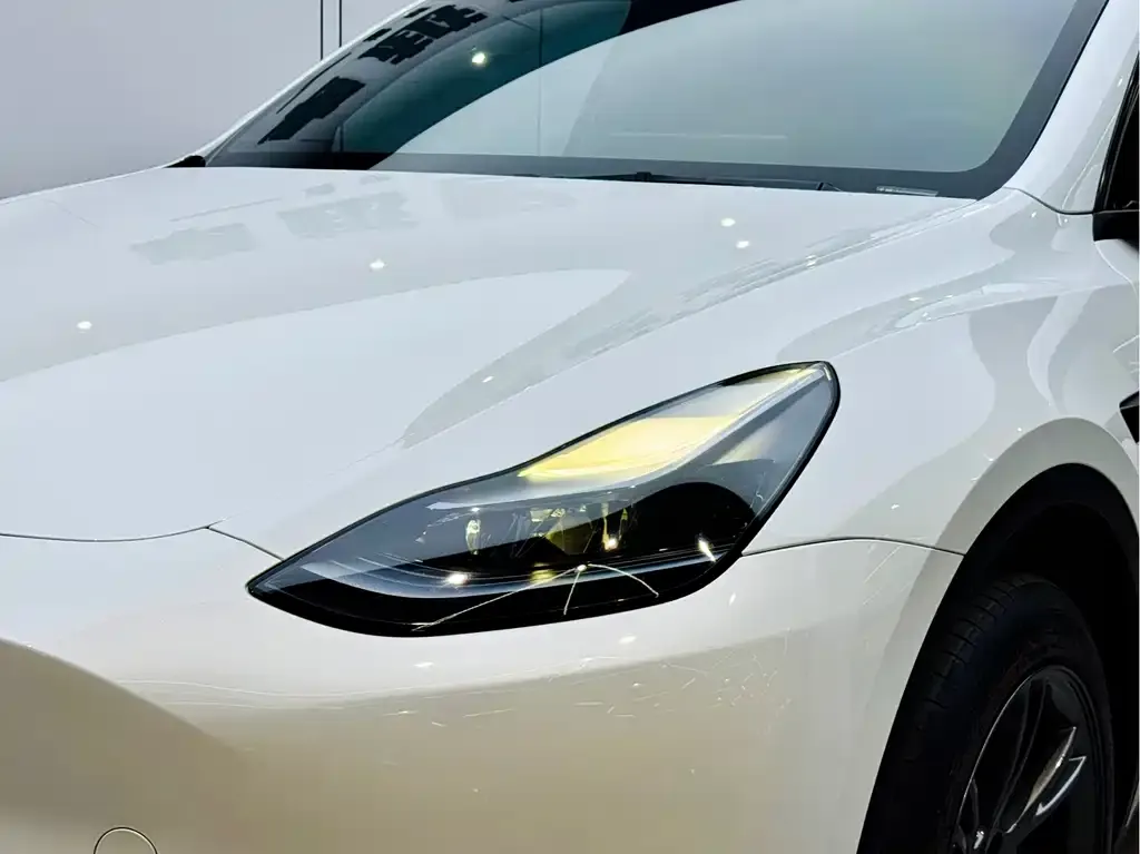 Tesla Model Y 2024 из CN, фото 2