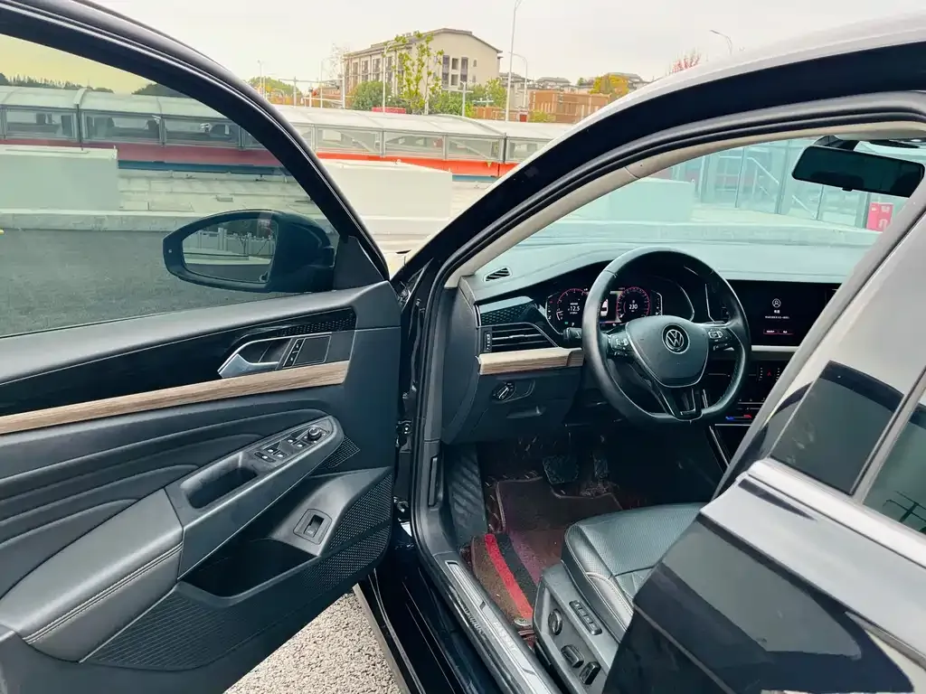 Volkswagen Passat — фото 5