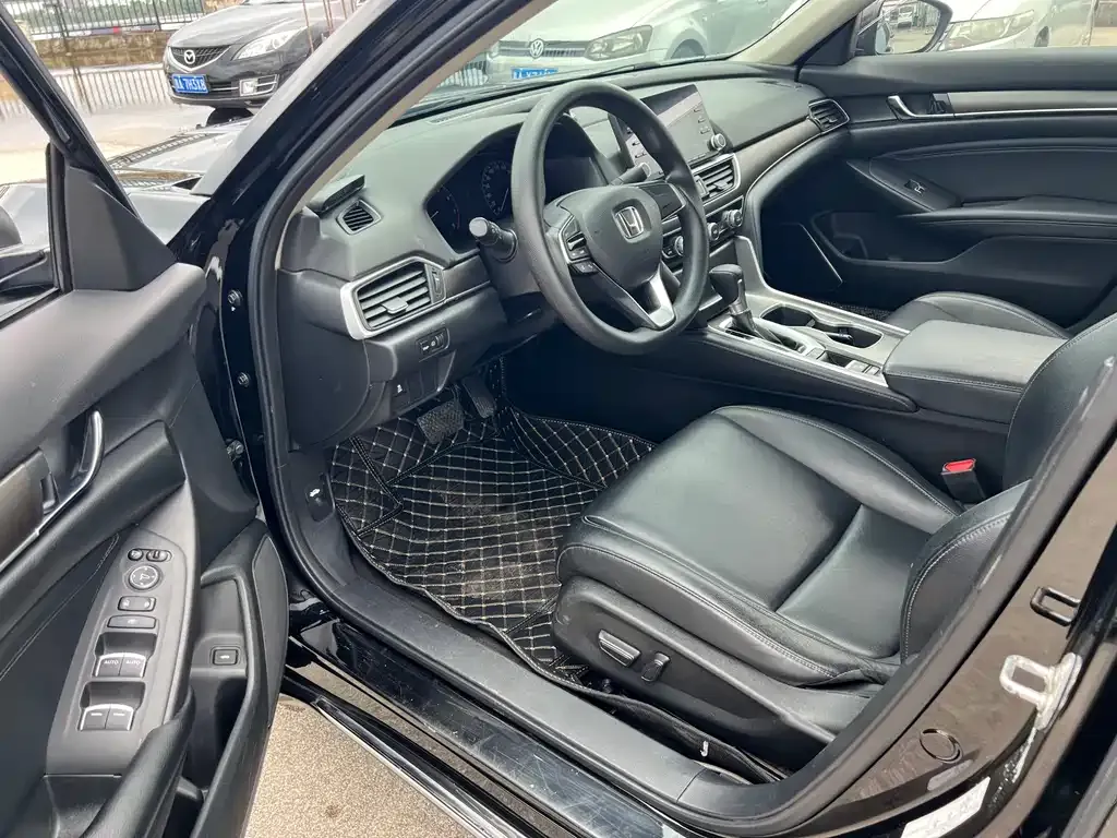 Honda Accord 2021 из CN, фото 5